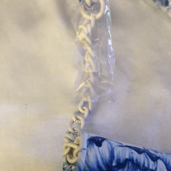 Betsey Johnson XOSYBIL-1 Blue Multi Toile Floral Print Flap Crossbody Bag NWT - Picture 16 of 16